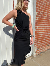 Load image into Gallery viewer, Black One Shoulder Mermaid Dress