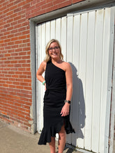 Load image into Gallery viewer, Black One Shoulder Mermaid Dress
