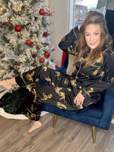 Load image into Gallery viewer, Black Satin Print Pajama Set