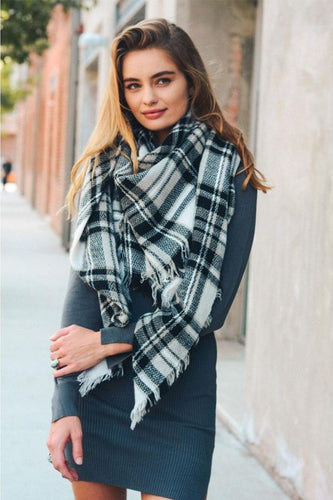 White Black Flannel Blanket Scarf