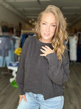 Load image into Gallery viewer, Black Cropped Long Sleeve Tee