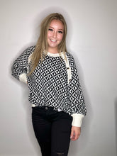 Load image into Gallery viewer, Black Patterned Sweater Top