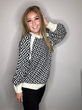 Load image into Gallery viewer, Black Patterned Sweater Top