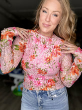 Load image into Gallery viewer, Pink Floral Mesh Long Sleeve Blouse