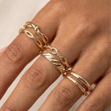 Load image into Gallery viewer, 5 Piece Gold Textured Band Ring Set