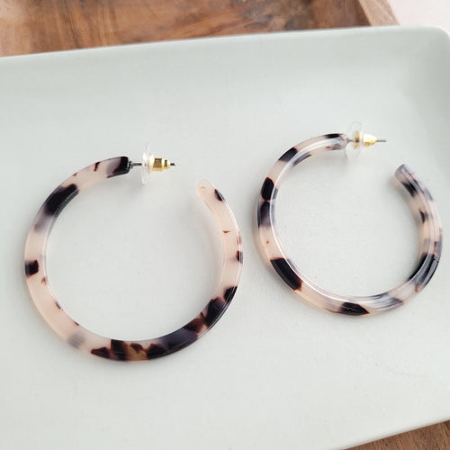 Blonde Tortoise Hoops