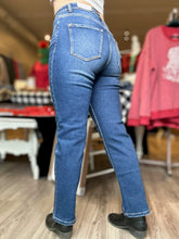 Load image into Gallery viewer, Dark Wash Blue Jeans