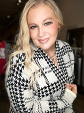 Load image into Gallery viewer, White HoundsTooth Cardigan