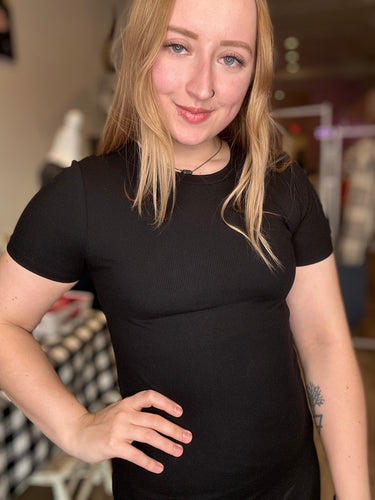 Black Essential Short Sleeve top
