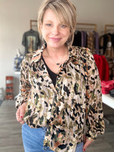 Load image into Gallery viewer, Clay Water Color Print Blouse