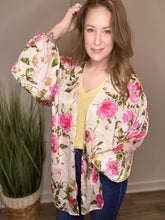 Load image into Gallery viewer, Pearl Pink Floral Kimono Blouse