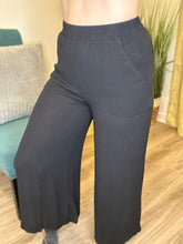 Load image into Gallery viewer, Black Woven Ankle Wide Leg Pant