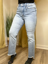Load image into Gallery viewer, Vervet Crop Flare Jeans