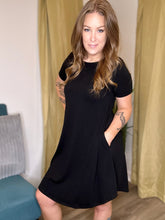 Load image into Gallery viewer, Black Short Sleeve Round Hem Dress