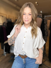 Load image into Gallery viewer, Ivory Button Down Top