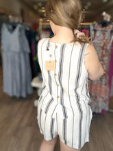 Load image into Gallery viewer, Black Stripe Elastic Shorts
