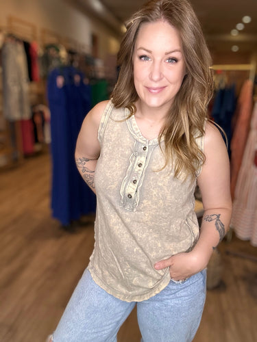 Sleet Washed Half Button Sleeveless Top