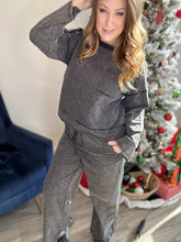 Load image into Gallery viewer, Black Mineral Washed Lounge Set