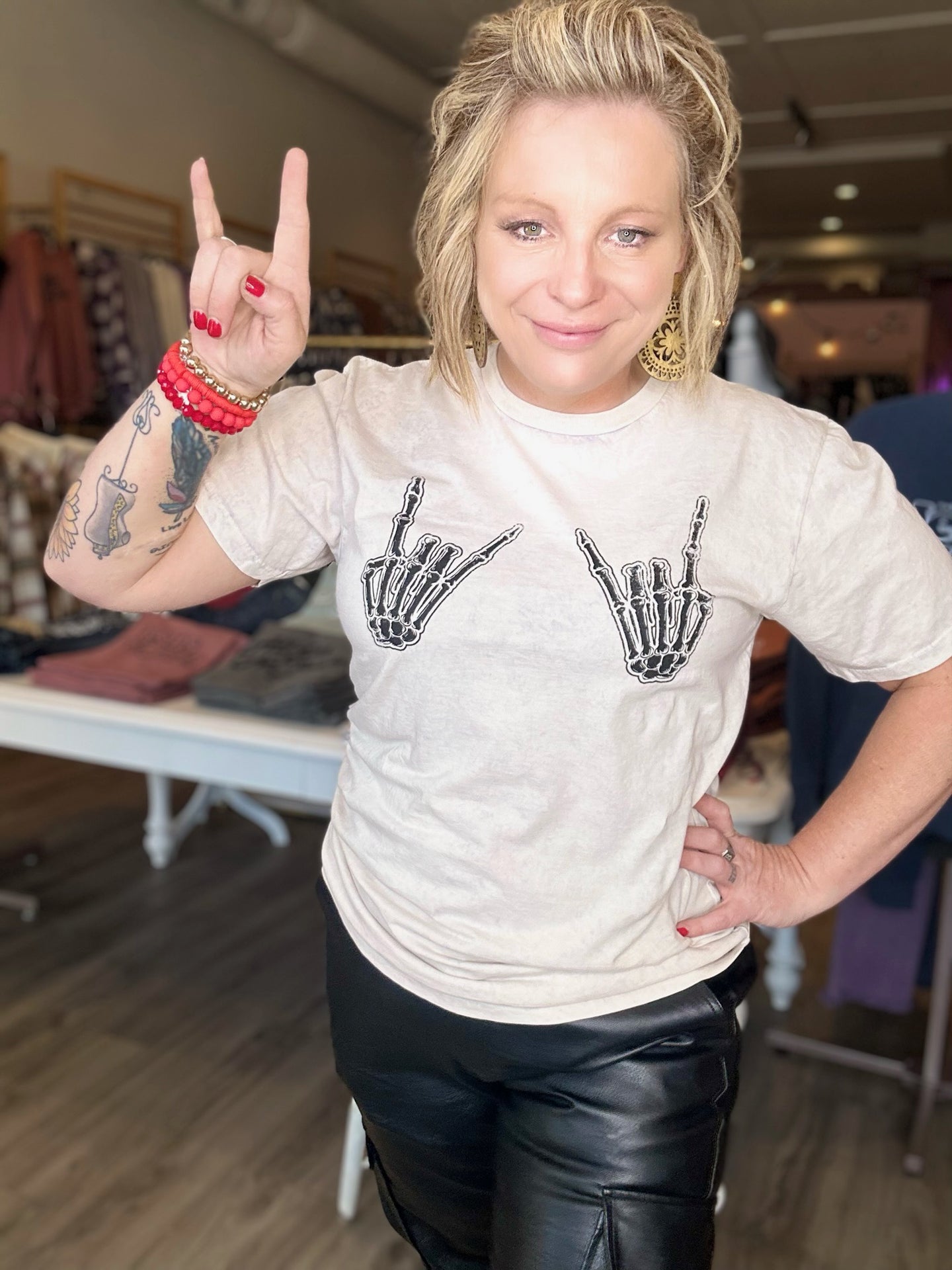 Skull Hands Rock & Roll