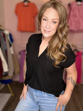 Load image into Gallery viewer, Black Collard Linen Top