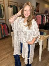 Load image into Gallery viewer, Beige Printed Foliage Kimono