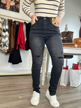 Load image into Gallery viewer, Risen Vintage Black Washed Skinny Jeans