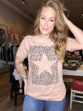 Load image into Gallery viewer, Dusty Pink Star Print Graphic Tee