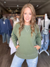 Load image into Gallery viewer, Olive Pocket Pullover