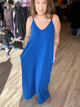 Load image into Gallery viewer, Blue Pocketed Maxi Dress