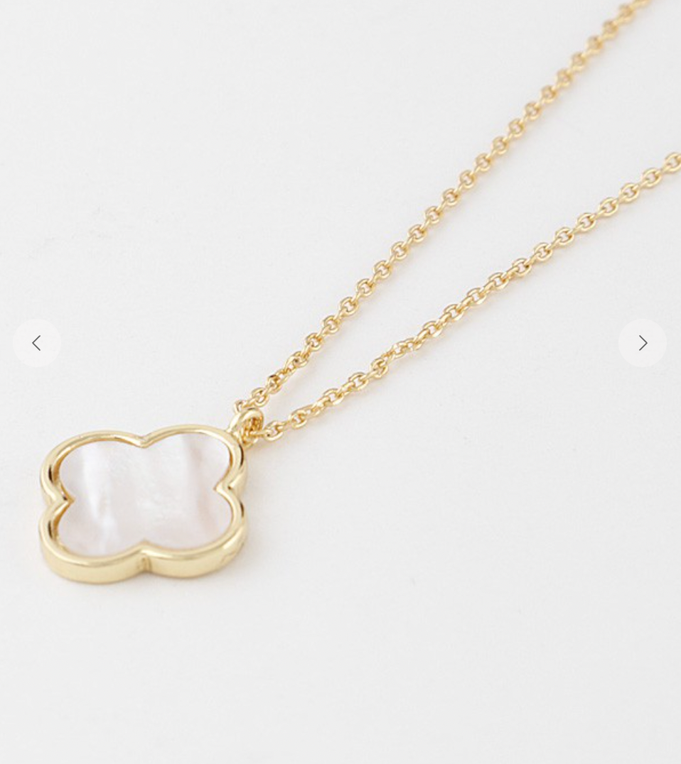 Stone Clover Pendant Necklace