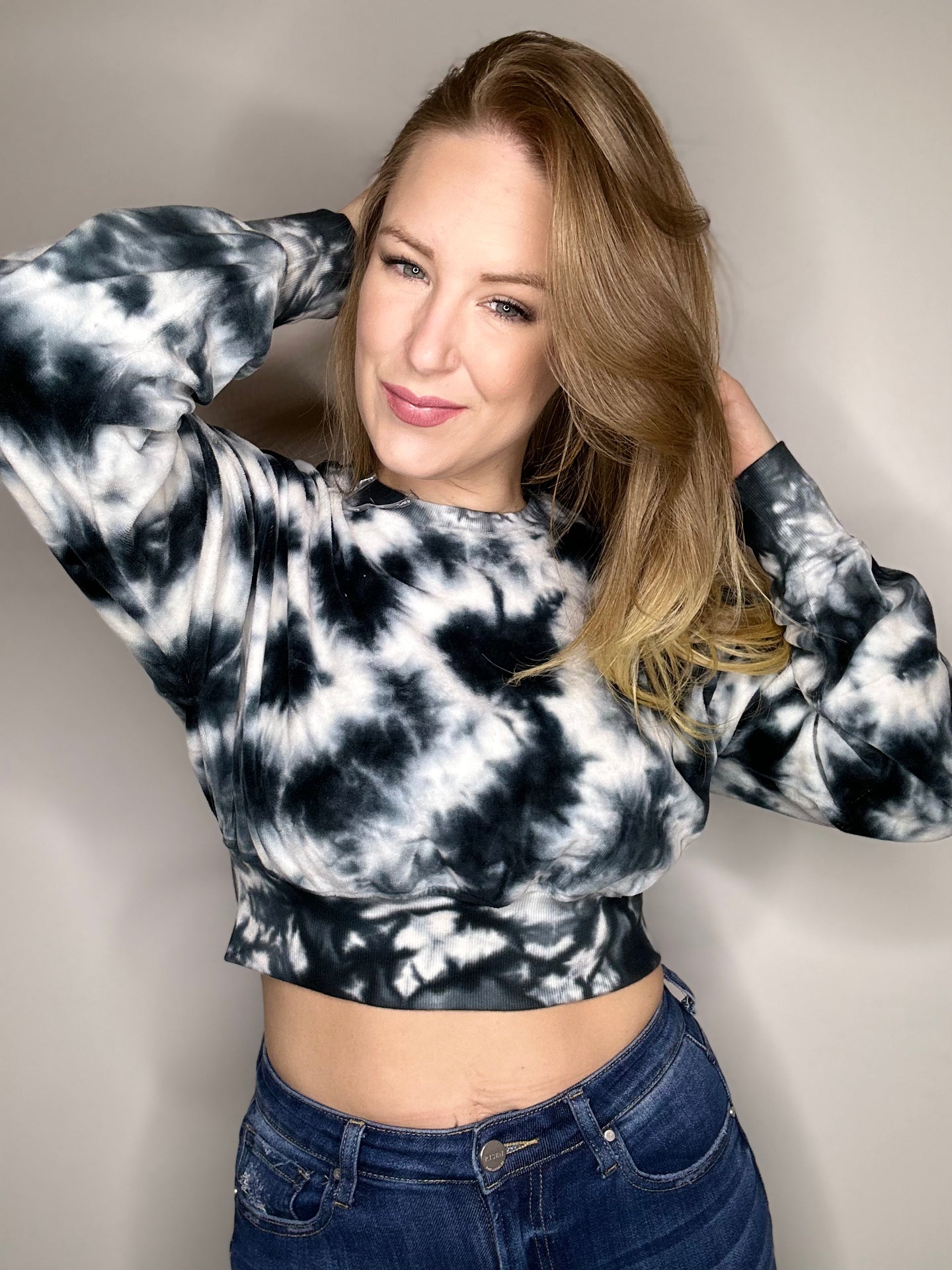Black Mixed Print Velvet Cropped Sweater