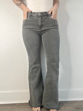Load image into Gallery viewer, Black Acid Wash Frayed Bootcut Jeans