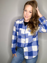 Load image into Gallery viewer, Blue Plaid Button Down Long Sleeve