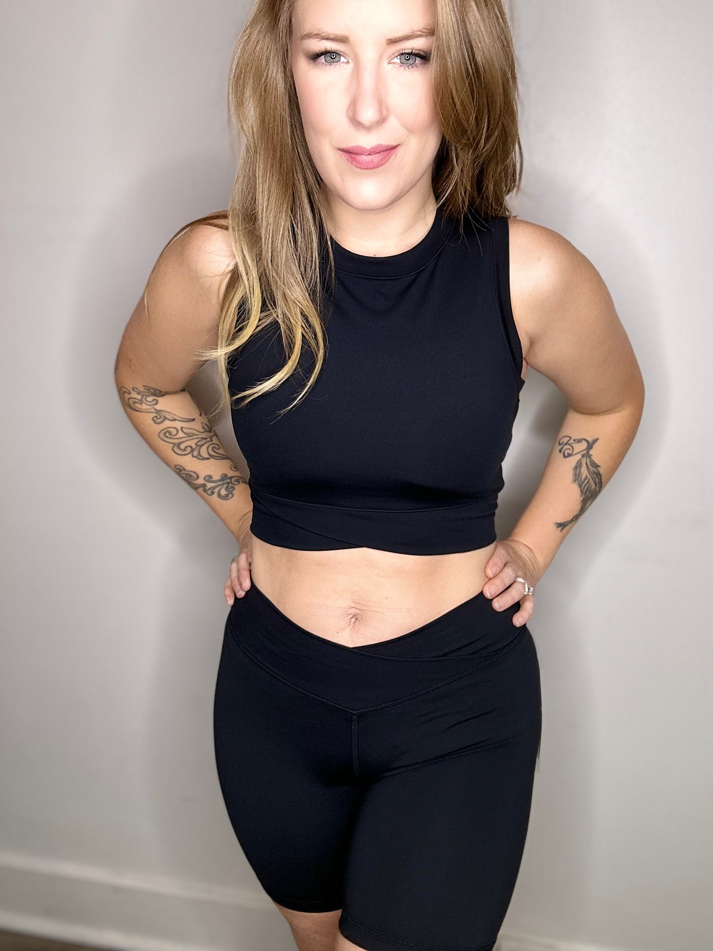 Black Crossover Active Top