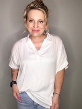 Load image into Gallery viewer, White Collared Short Sleeve Blouse