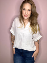 Load image into Gallery viewer, White Collared Short Sleeve Blouse