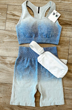 Load image into Gallery viewer, Blue Ombre Seamless Athletic Set
