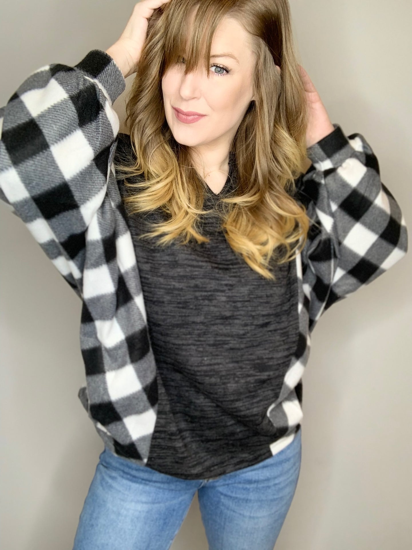 Black Plaid Puff Sleeve Sweater