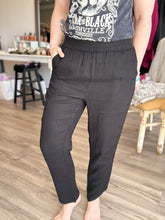 Load image into Gallery viewer, Black Linen Smocked Pant