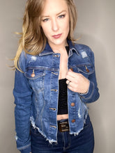 Load image into Gallery viewer, Frayed Hem Jean Jacket