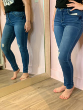 Load image into Gallery viewer, Medium Wash Distressed Stretch Skinny Jeans